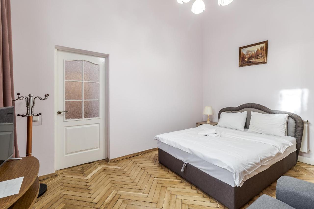 Striltsiv Apartment リヴィウ エクステリア 写真